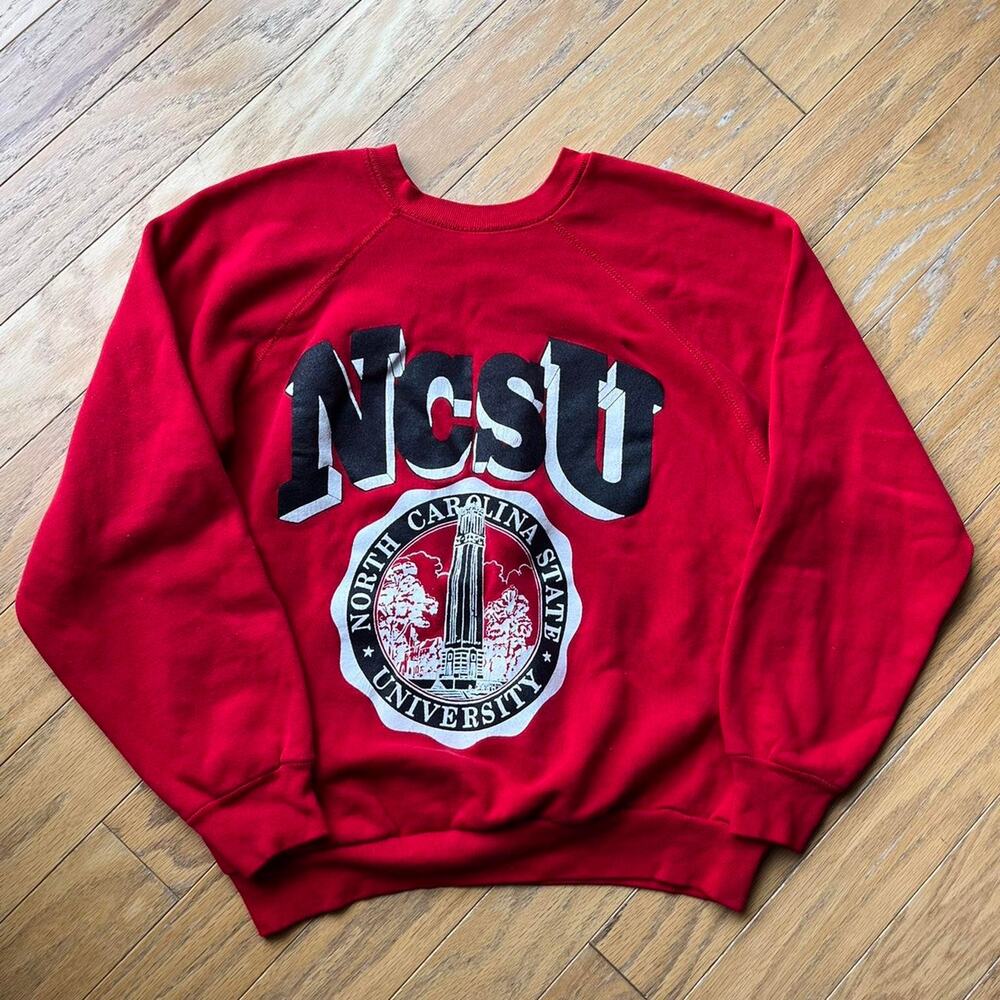 Ncsu red sweatshirt no stains